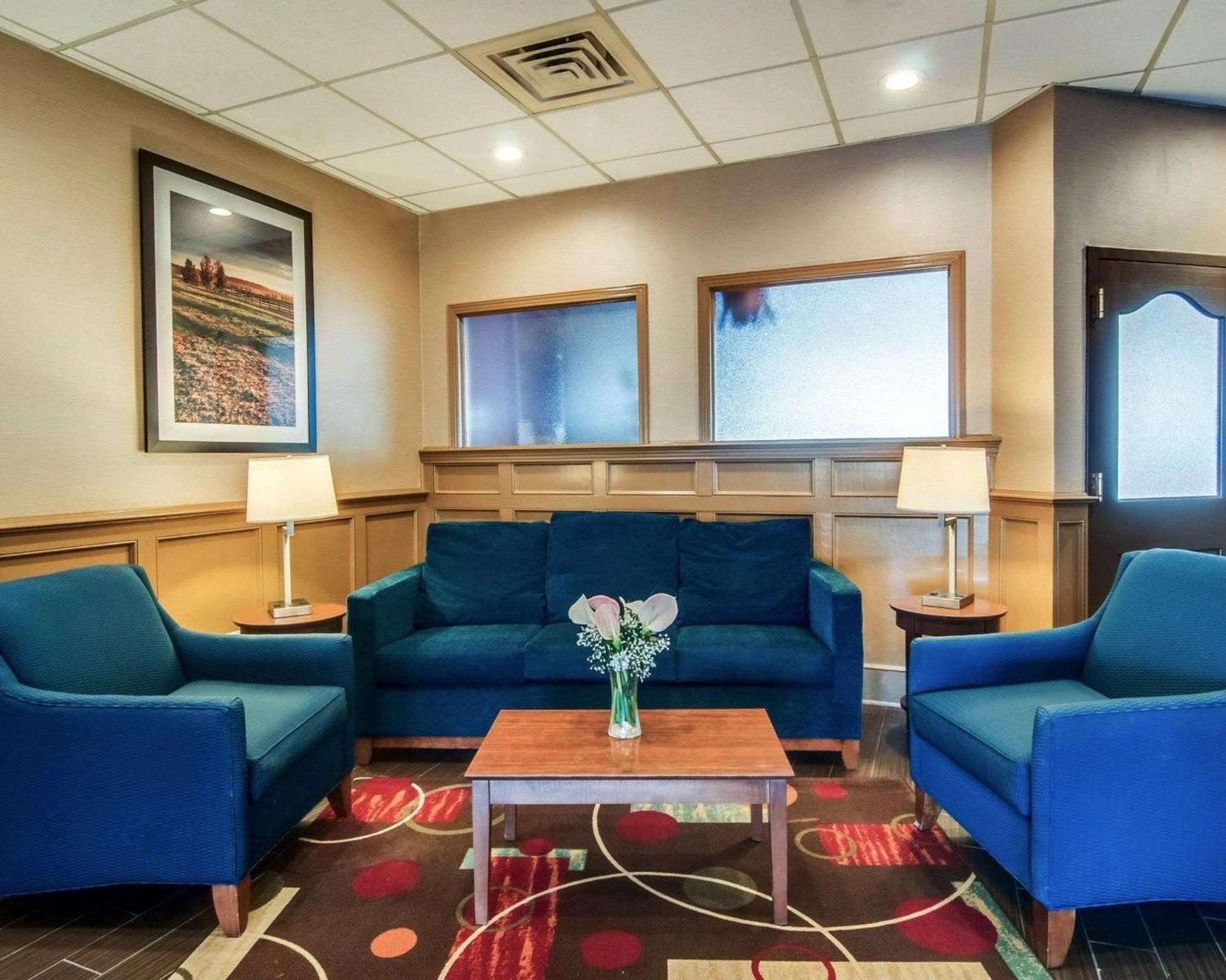 Comfort Inn & Suites Raphine - Lexington Near I-81 And I-64 Экстерьер фото