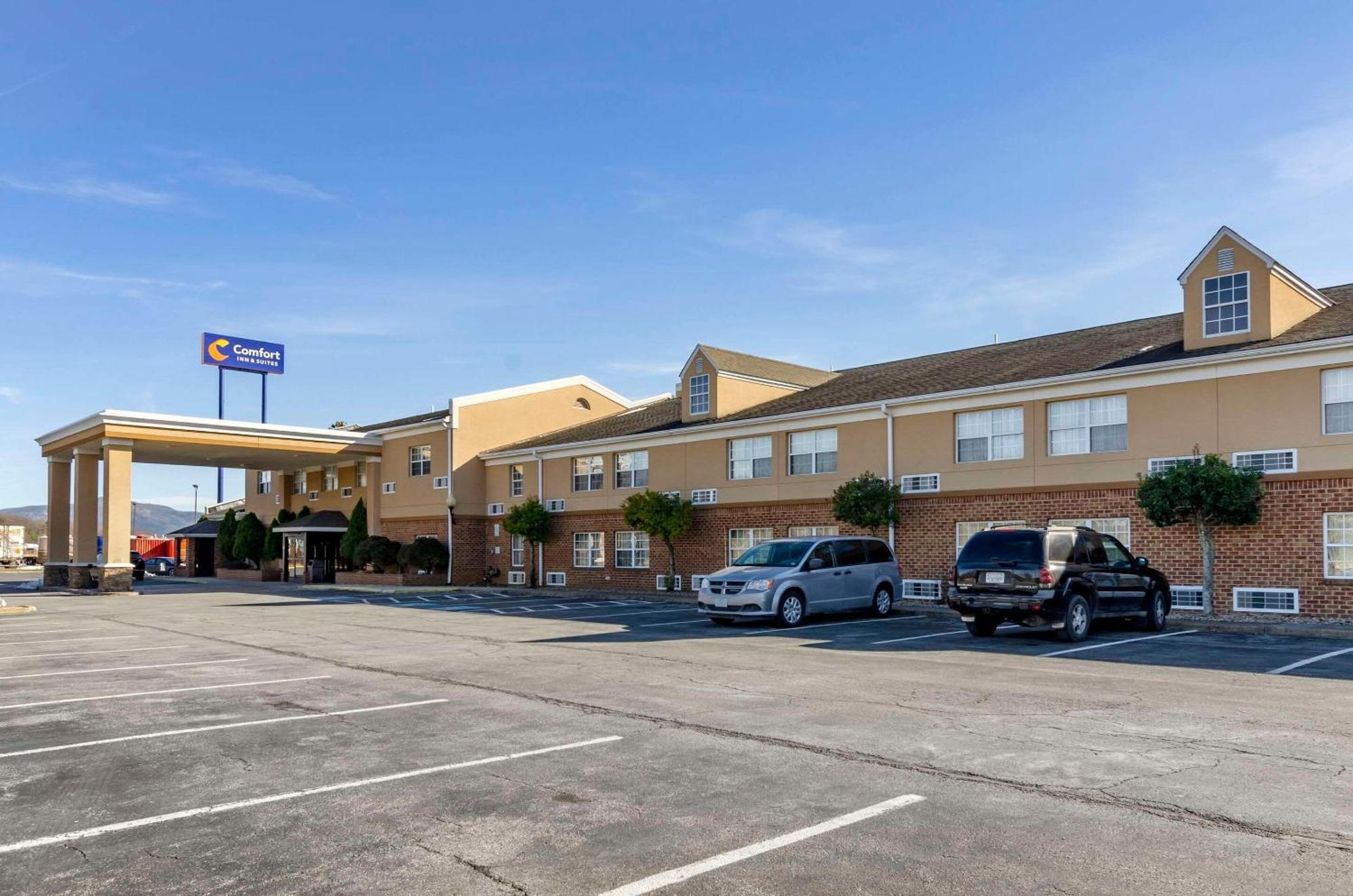 Comfort Inn & Suites Raphine - Lexington Near I-81 And I-64 Экстерьер фото