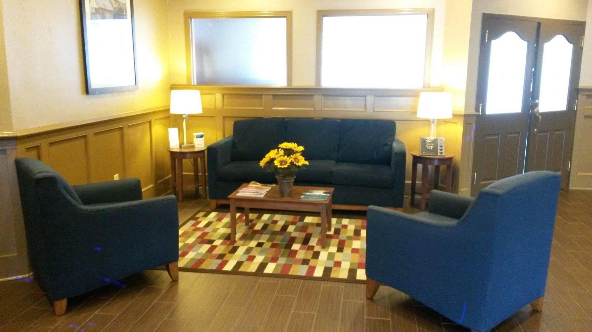 Comfort Inn & Suites Raphine - Lexington Near I-81 And I-64 Экстерьер фото