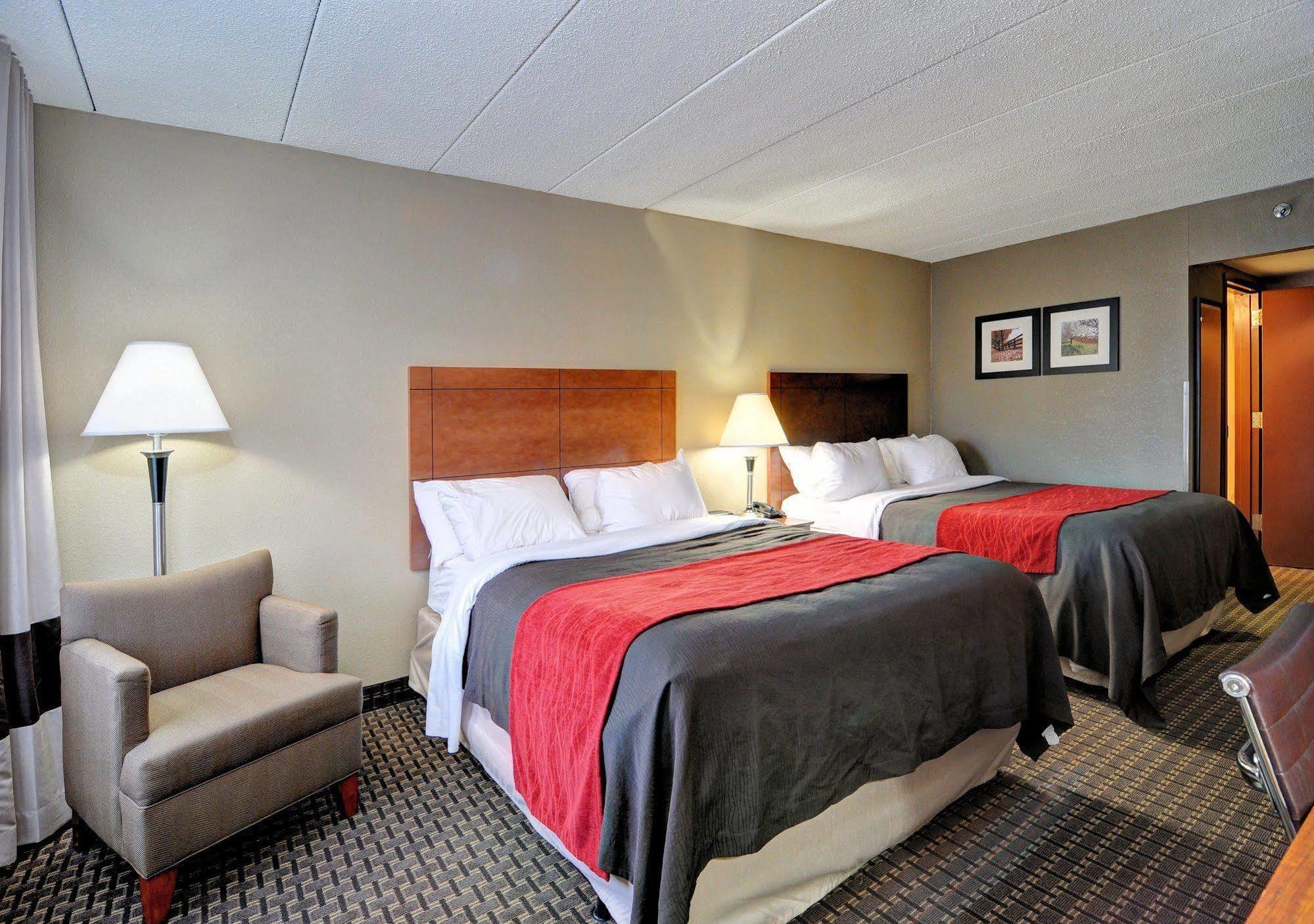 Comfort Inn & Suites Raphine - Lexington Near I-81 And I-64 Экстерьер фото