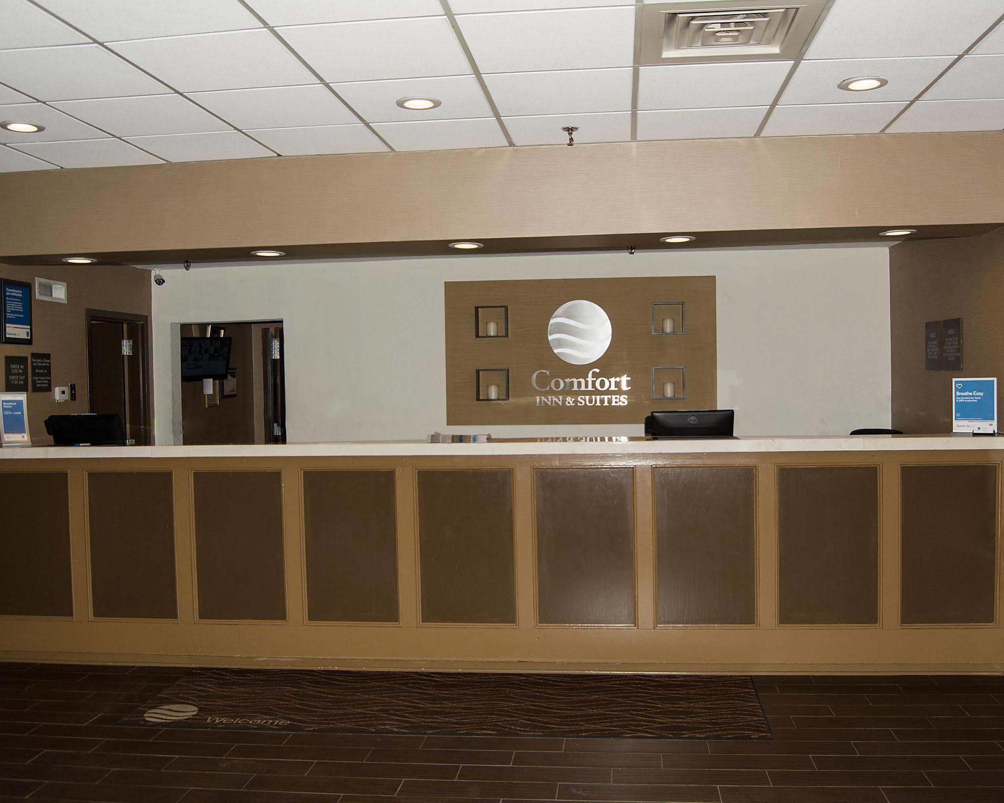 Comfort Inn & Suites Raphine - Lexington Near I-81 And I-64 Экстерьер фото